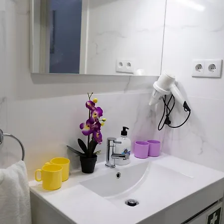 Almada Downtown 302 *