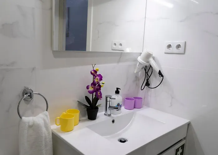 Almada Downtown 302 *