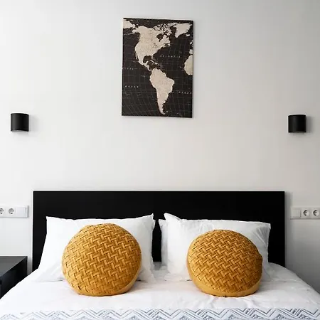 Almada Downtown 302 Apartment