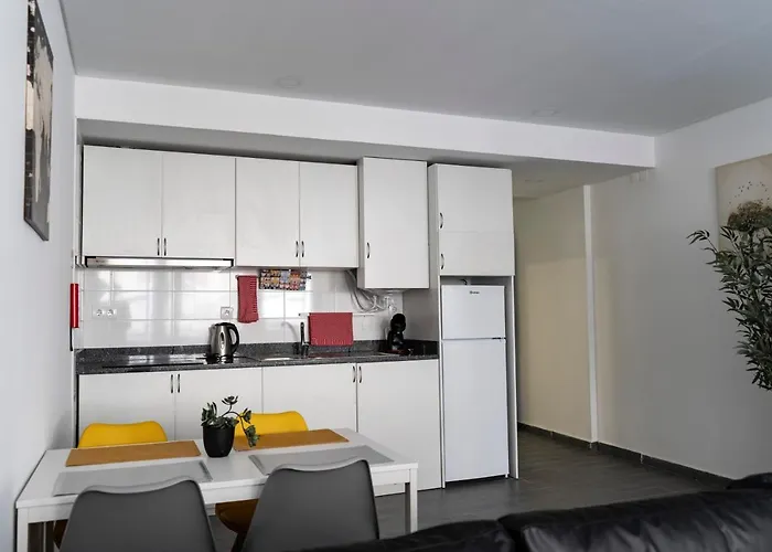 Almada Downtown 302 * Porto