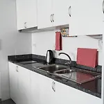 Almada Downtown 302 Apartman