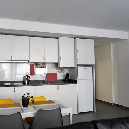 Almada Downtown 302 * פורטו