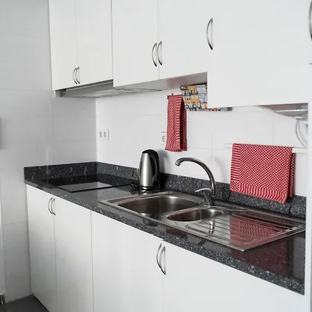 Almada Downtown 302 דירה